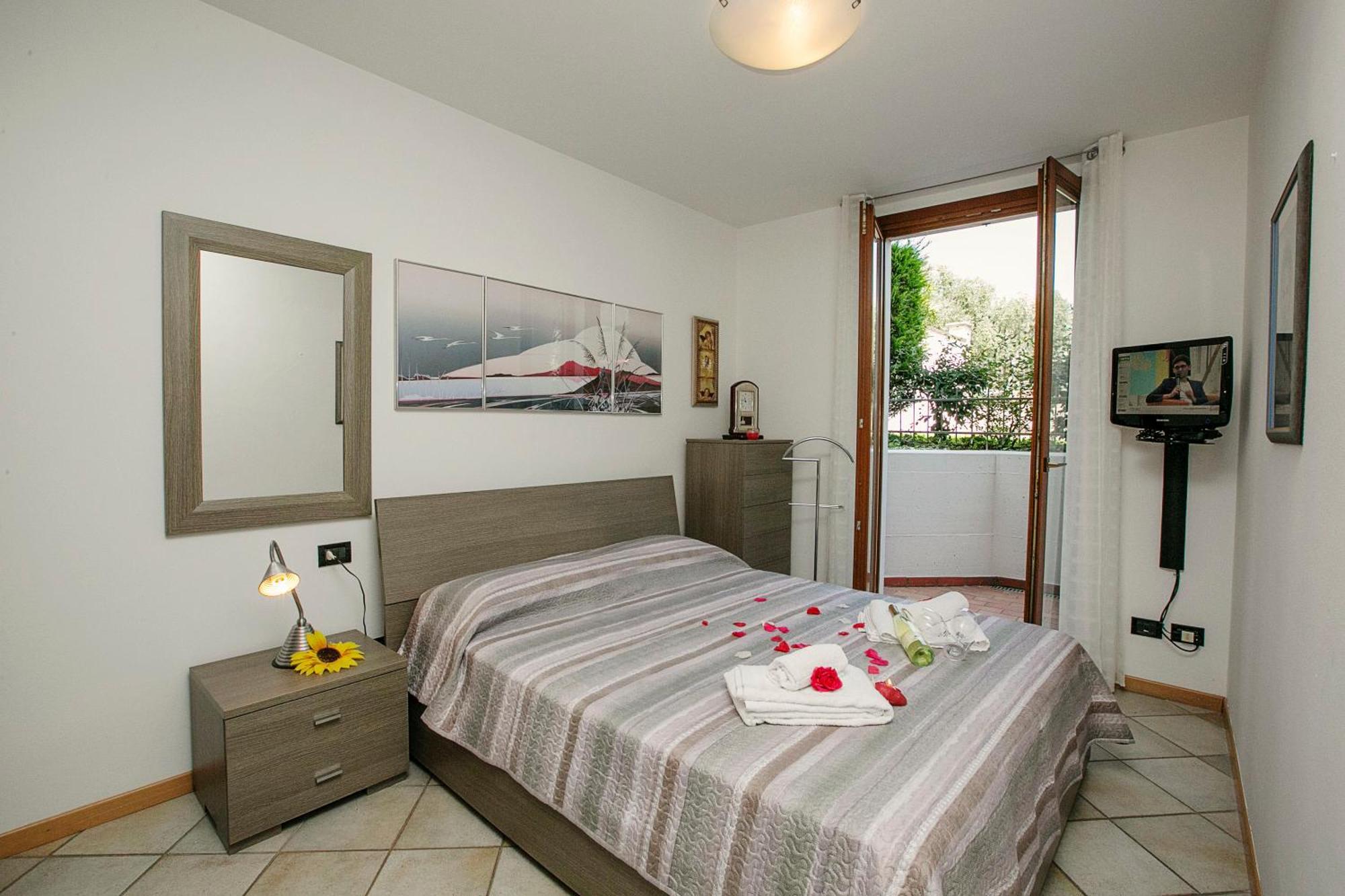 Appartamento Lara - Happy Rentals Riva del Garda Exterior foto